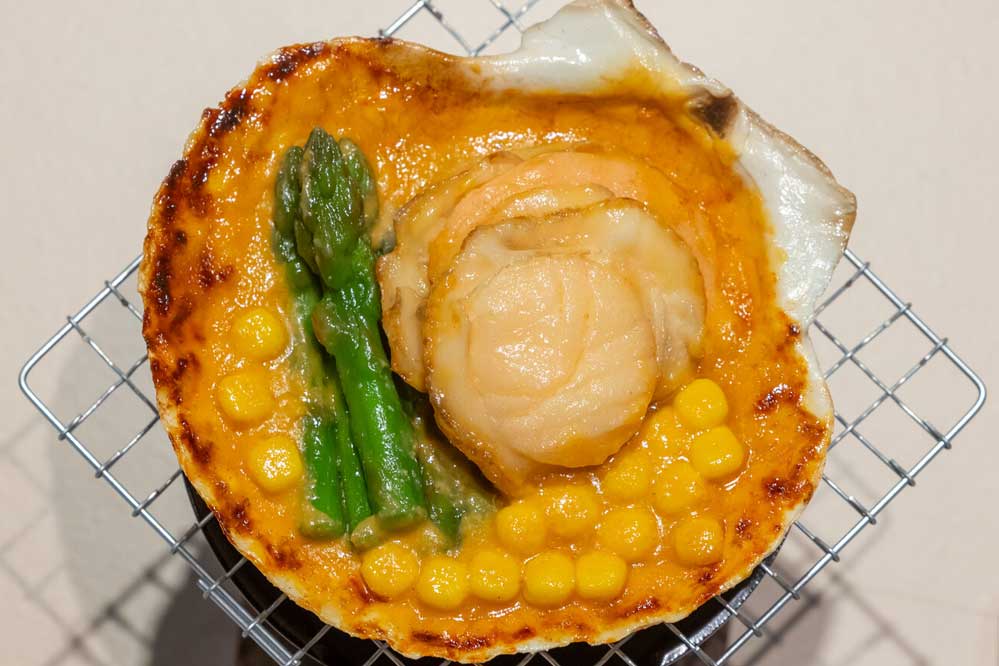 Food replica of kaiyaki-miso (miso baked in a shell)