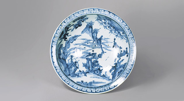 Large blue-and-white bowl with landscape design of hills and rivers | Arita/Imari