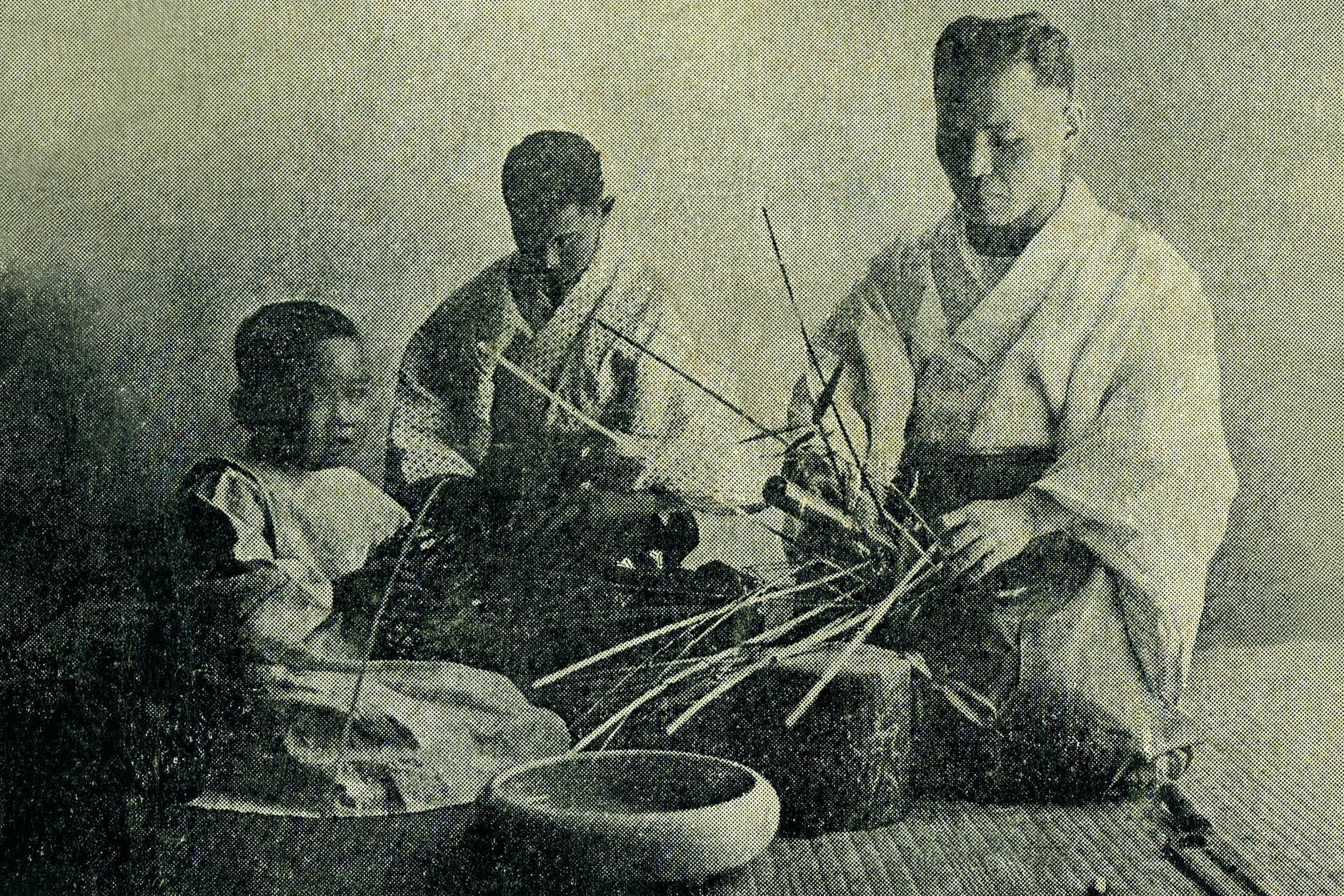 Chikuunsai II with his family, learning how to weave bamboo baskets