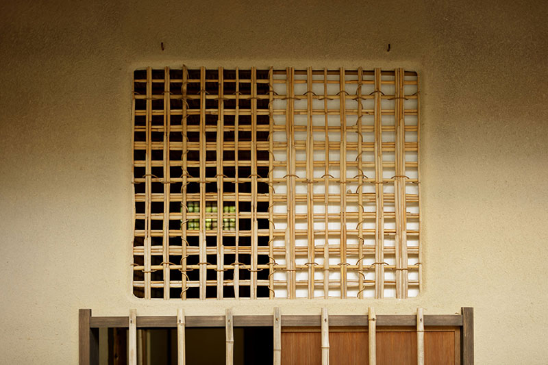 window with lattice framework