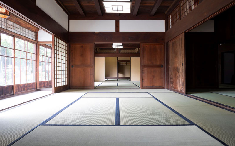 A room inside the Shibusawa Eiichi House, with tatami laid on the floor