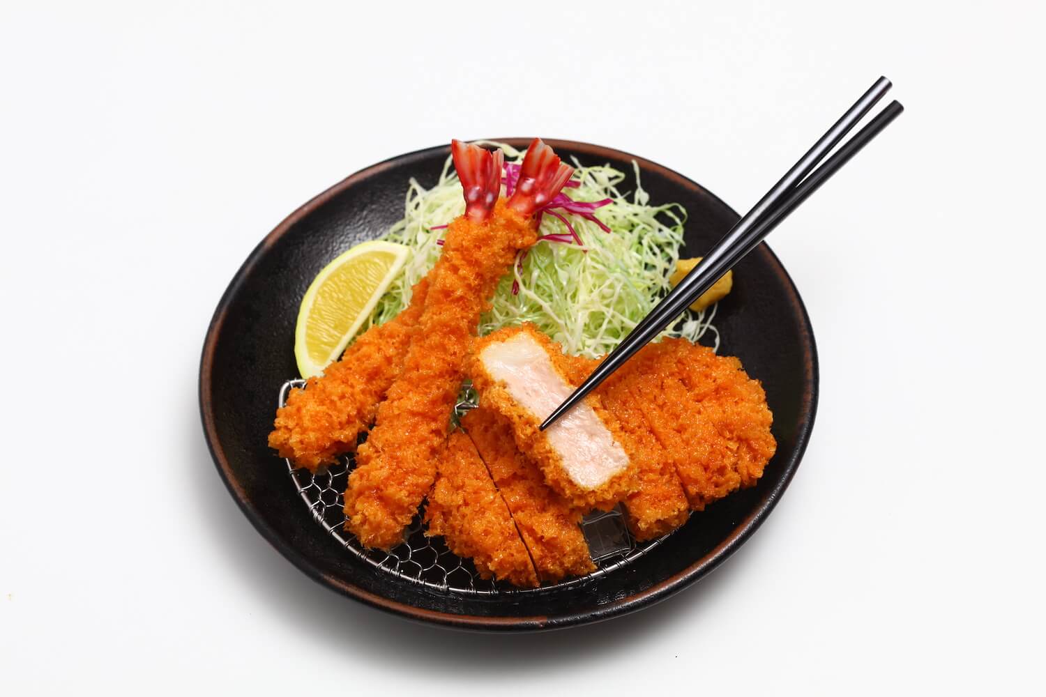 Fake tempura set by Iwasaki Mokei Seizo, capturing crisp textures.